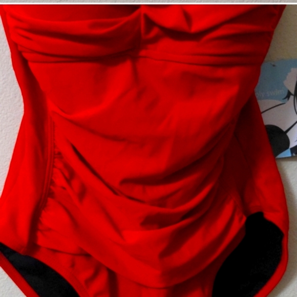 Brand new ONE PIECE Bathingsuit by Simply Swim SZ.10 RED Tummy Control - Picture 6 of 9